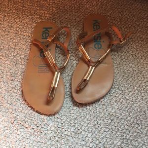 EUC Kensie Girl Sandal